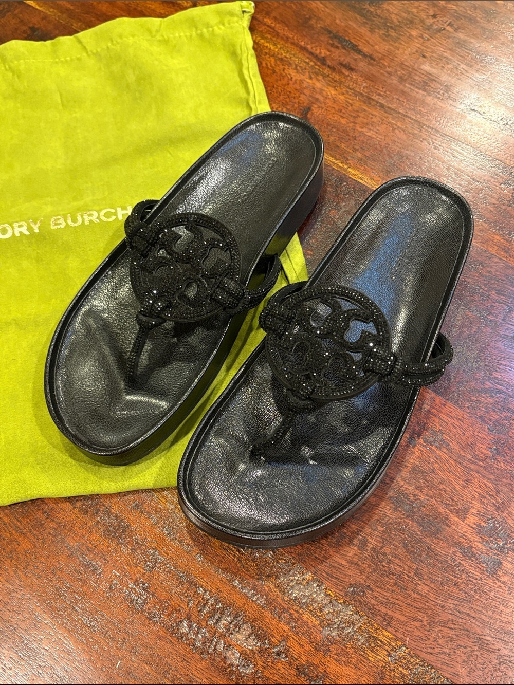 Tory Burch Miller Cloud Knotted Pave Leather Sandal in Perfect Black size 8.5 - Picture 4 of 13